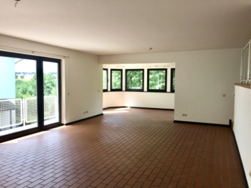 “Haus-im -Haus”! Attraktive, helle Maisonettewohnung mit drei Balkonen im schönen Bonn-Ippendorf!, 53127 Bonn / Ippendorf, Maisonettewohnung